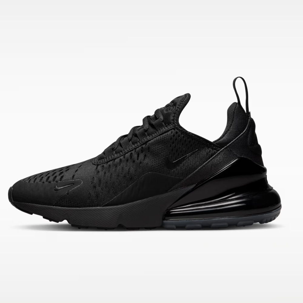 Women’s air max 270 size 9.5 Nike these fit like a size 9. Lightly used